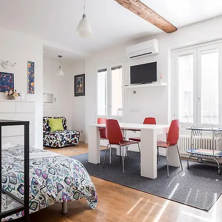 Travel House Μπολόνια